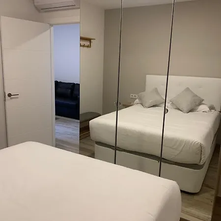 Apartment Entrecatedrales 2 *