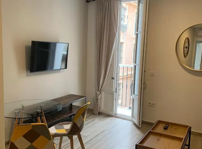 Διαμέρισμα Entrecatedrales 2 *